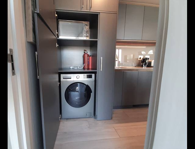 2 BEDROOM APARTMENT FOR SALE IN UMHLANGA RIDGESIDE